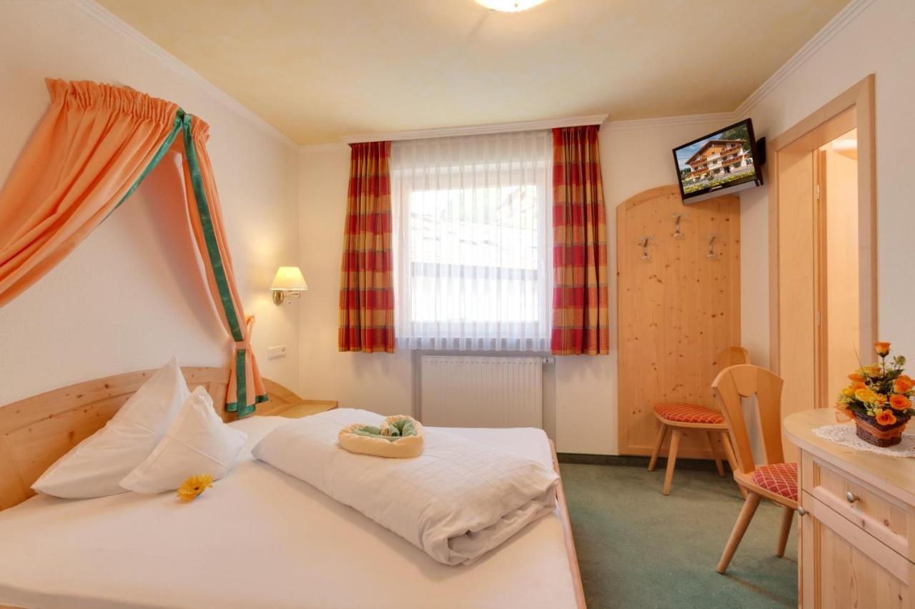 Hotel Theiner Curon Venosta Eksteriør bilde